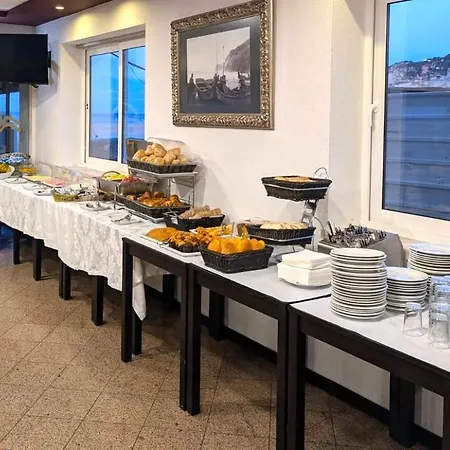 Pensionat Na Crista Da Onda 3*